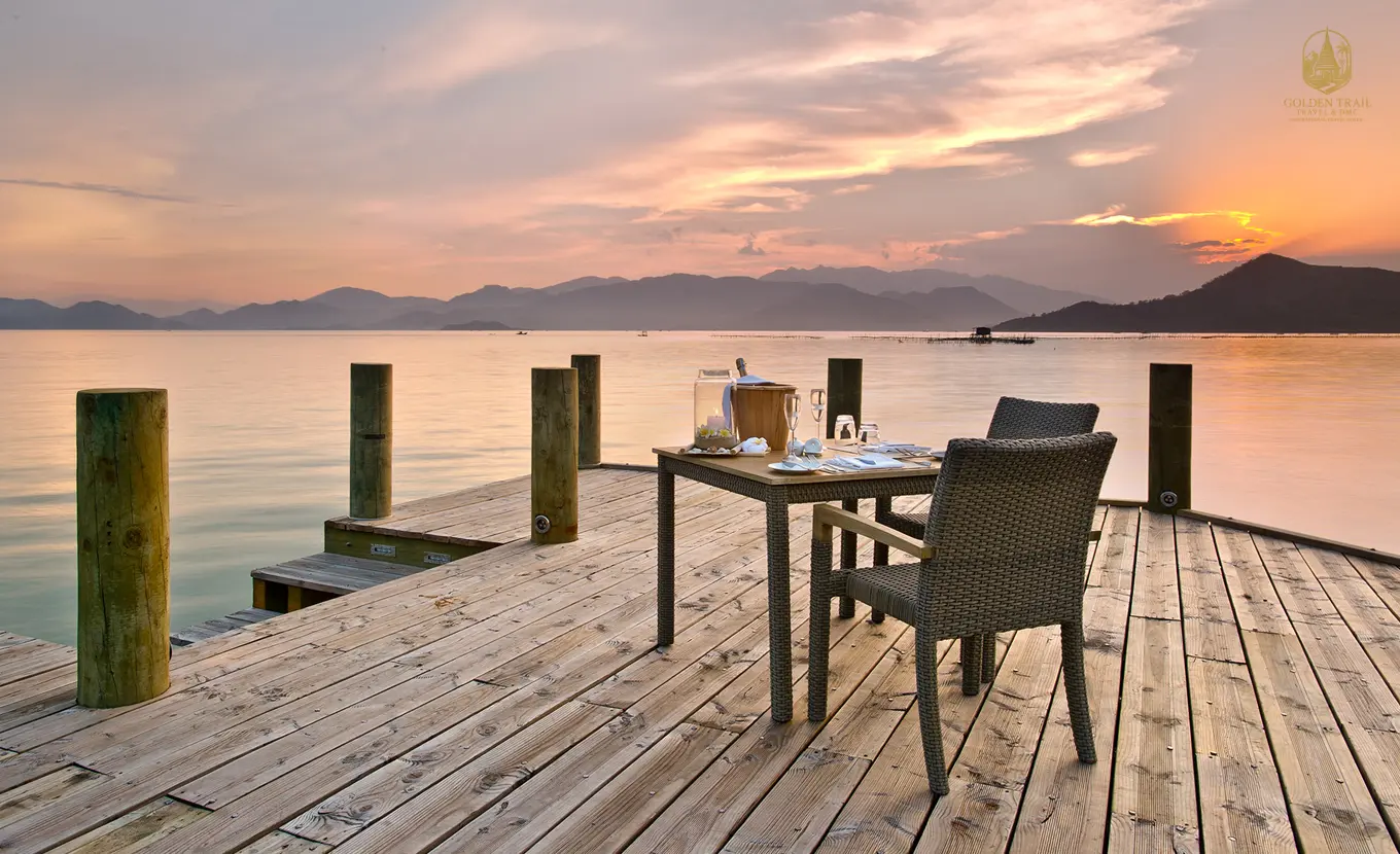 Vietnam Luxury 13 Days: Culture, Halong Bay & Nha Trang Beach Break